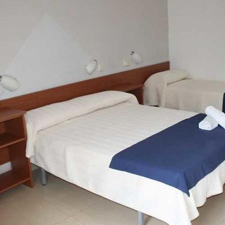 Residencia Sant Jordi Llanca Hostel Buitenkant foto