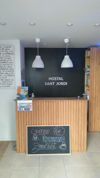 Residencia Sant Jordi Llanca Hostel Buitenkant foto